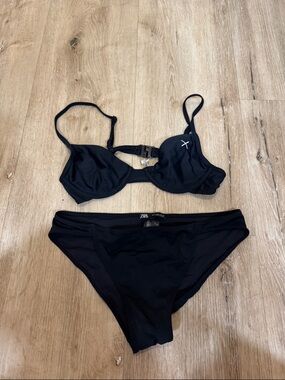 Zara Black Underwire Two-Piece Bikini Set